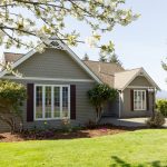 Effects Of Spring Weather on Exterior Paint